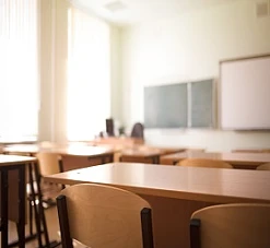 Zawieszenie zajęć z powodu koronawirusa - czas pracy, wynagrodzenie nauczycieli i pracowników niepedagogicznych