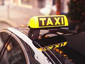 Konsekwencje „lex uber” dla gmin – zmiany w licencjach taksówkowych