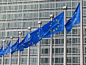Zmiany w prawie UE - Październik 2022 r.: od regulacji unijnej przestrzeni cyfrowej po rewolucję ekologiczną w budownictwie
