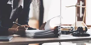 Weryfikacja niekaralności osób realizujących zadania z zakresu cyberbezpieczeństwa i bezpieczeństwa infrastruktury krytycznej w kontekście RODO